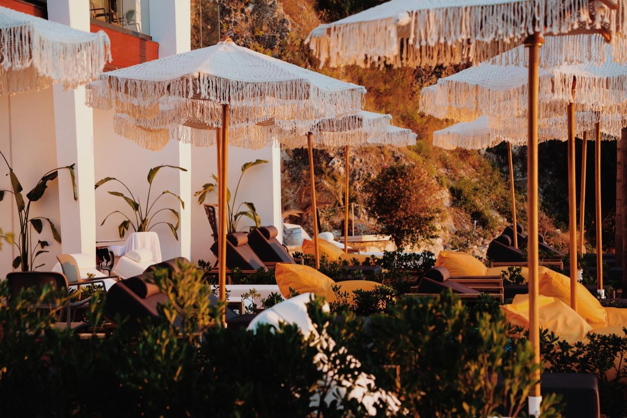 Oniro By Iliria Palace (Adults Only) Himara Kültér fotó
